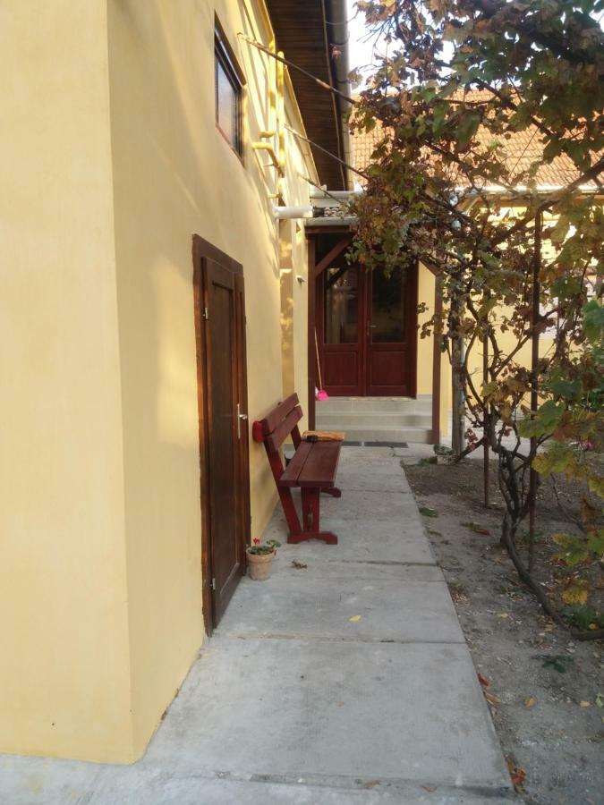 Villa Harsfak Mezokovacshaza Exterior foto