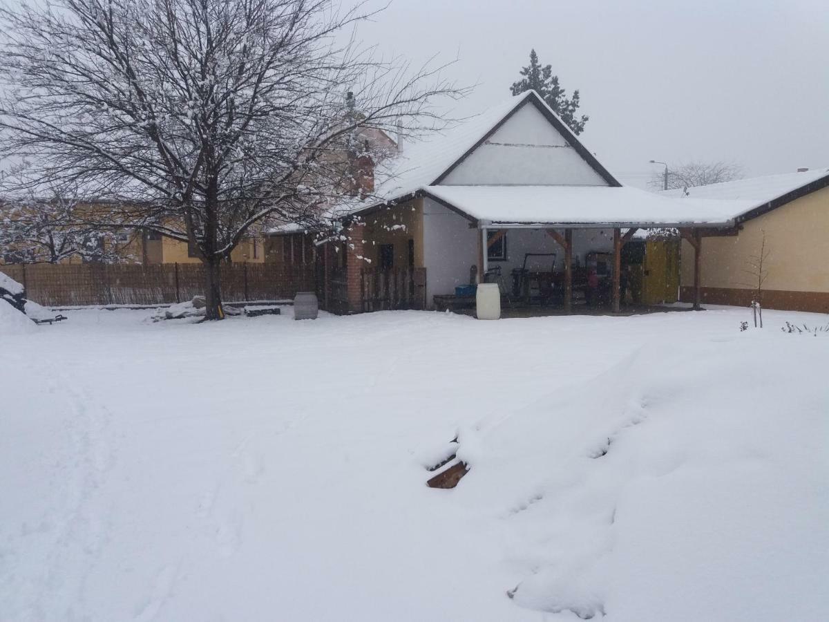 Villa Harsfak Mezokovacshaza Exterior foto