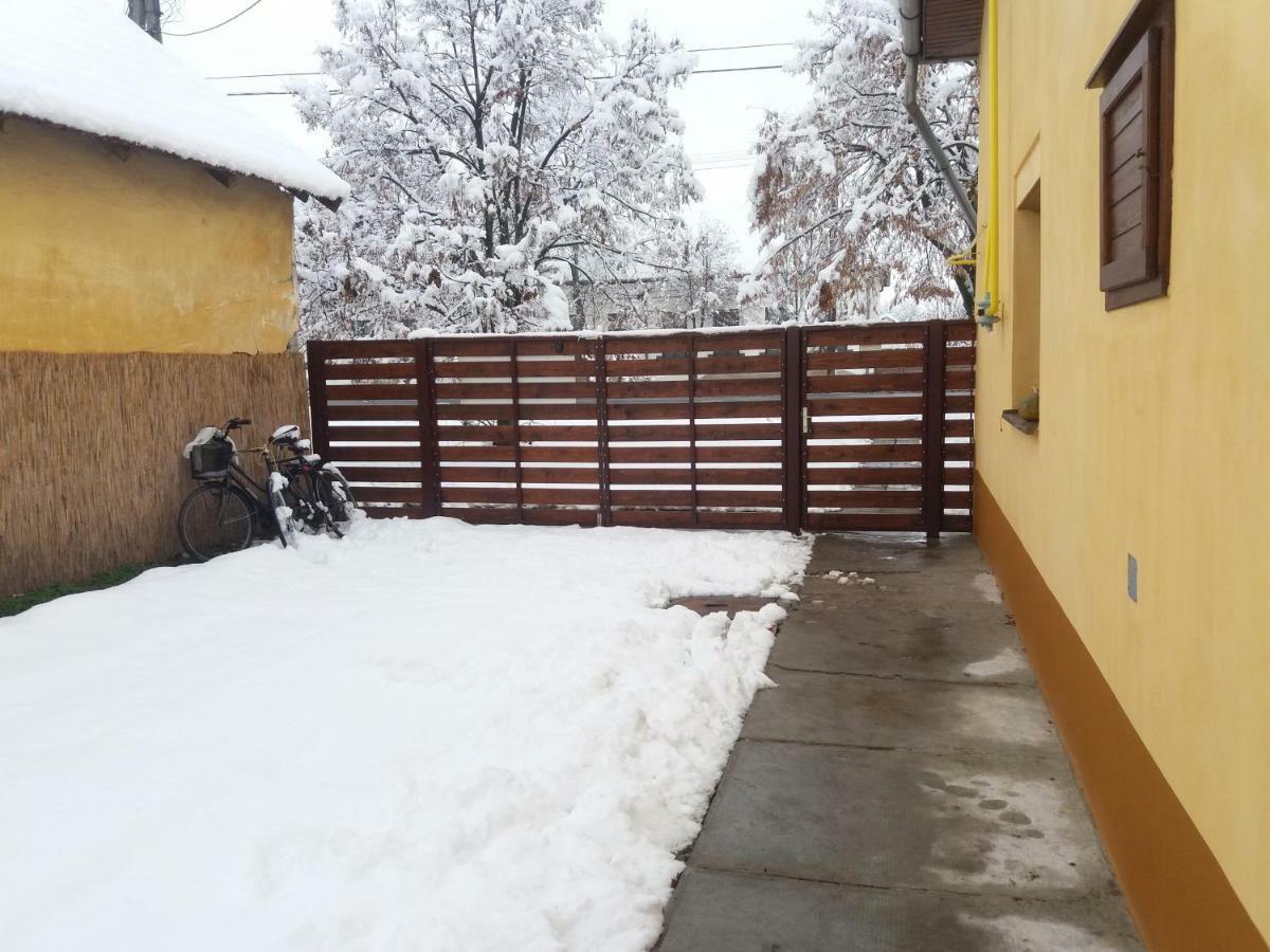 Villa Harsfak Mezokovacshaza Exterior foto