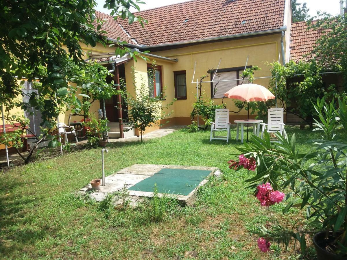 Villa Harsfak Mezokovacshaza Exterior foto